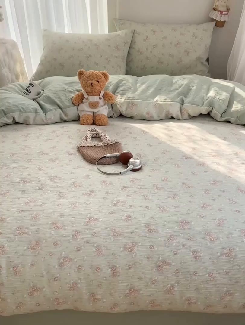 91家纺网 家纺一手货源 找家纺 瑞钰 2025新款甄选三层纱印花四件套 玫瑰夜-绿