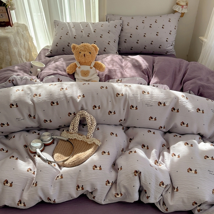 91家纺网 家纺一手货源 找家纺 瑞钰 2025新款甄选三层纱印花四件套 葡萄腊肠狗