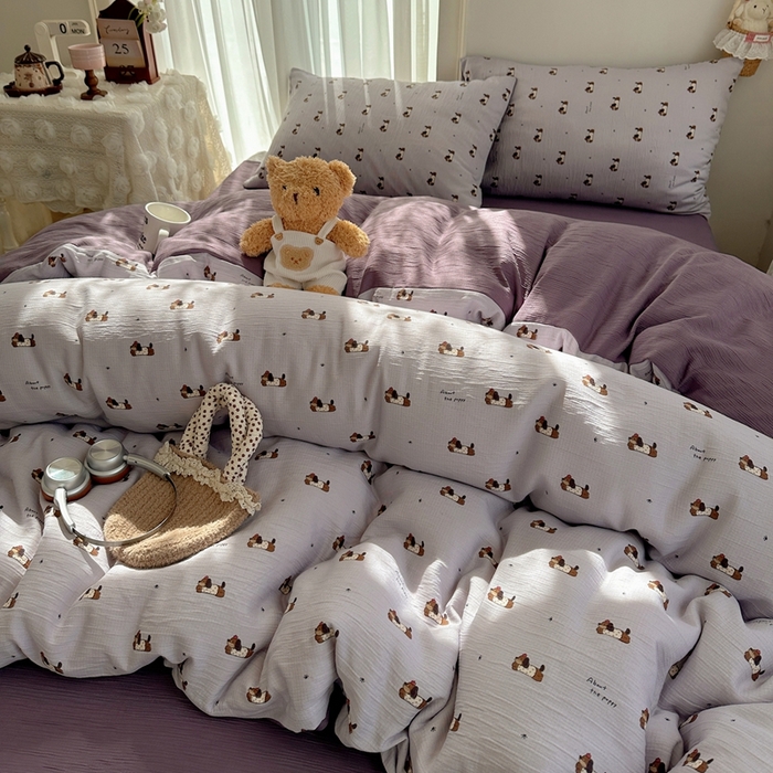 91家纺网 家纺一手货源 找家纺 瑞钰 2025新款甄选三层纱印花四件套 葡萄腊肠狗