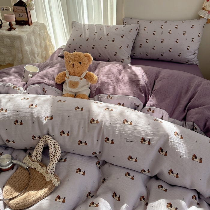 91家纺网 家纺一手货源 找家纺 瑞钰 2025新款甄选三层纱印花四件套 葡萄腊肠狗