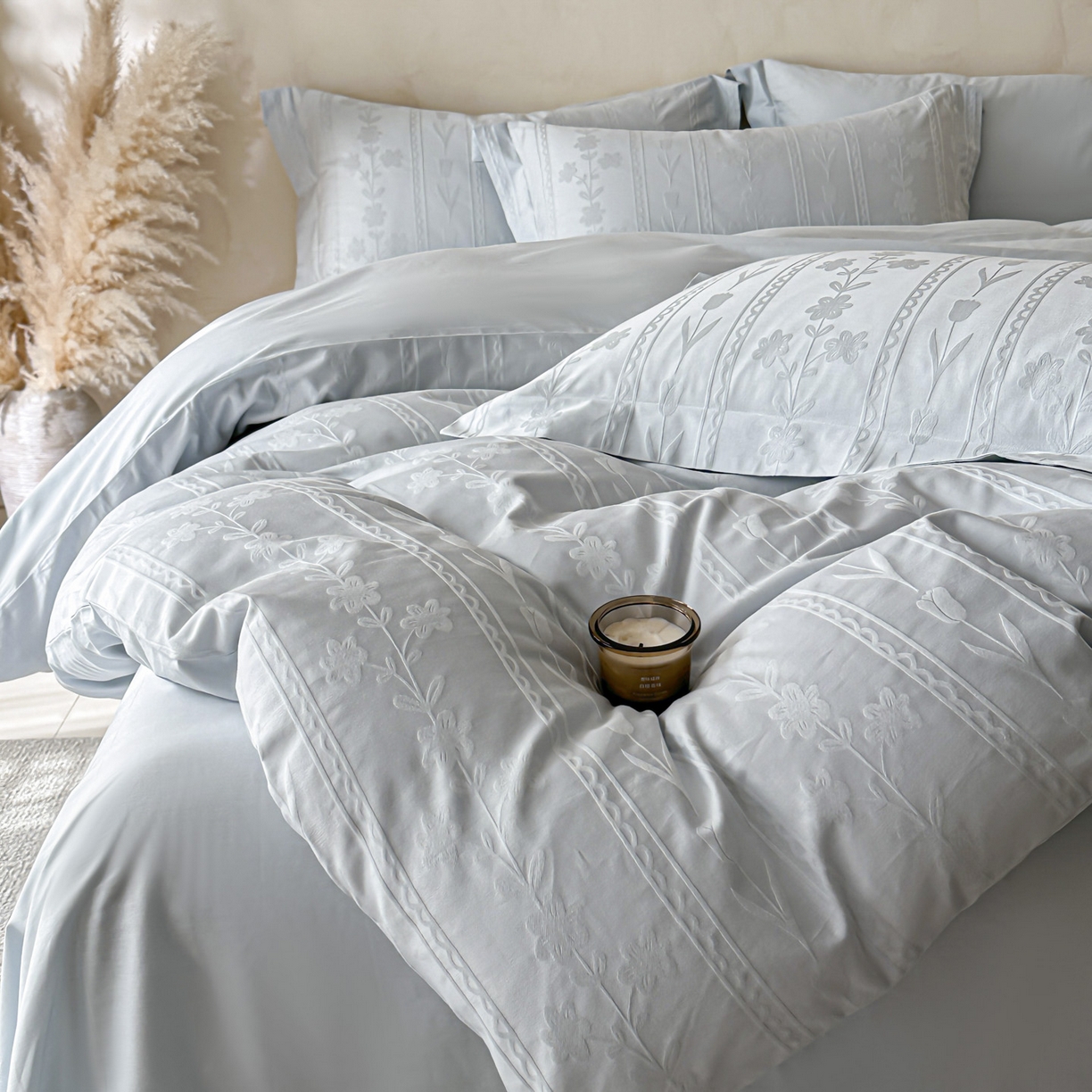 91家纺网 家纺一手货源 找家纺 禾时 2026新款春夏全棉长绒棉立体提花四件套-花屿 淡雅蓝