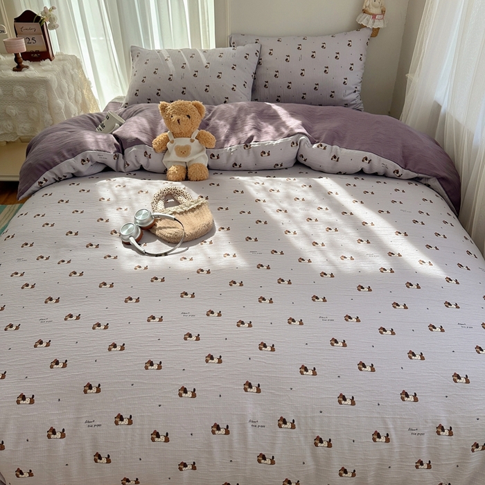 91家纺网 家纺一手货源 找家纺 瑞钰 2025新款甄选三层纱印花四件套 葡萄腊肠狗