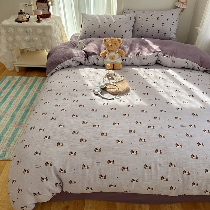 91家纺网 家纺一手货源 找家纺 瑞钰 2025新款甄选三层纱印花四件套 葡萄腊肠狗