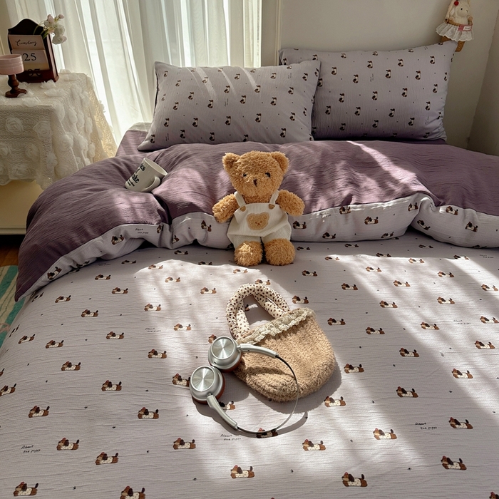 91家纺网 家纺一手货源 找家纺 瑞钰 2025新款甄选三层纱印花四件套 葡萄腊肠狗