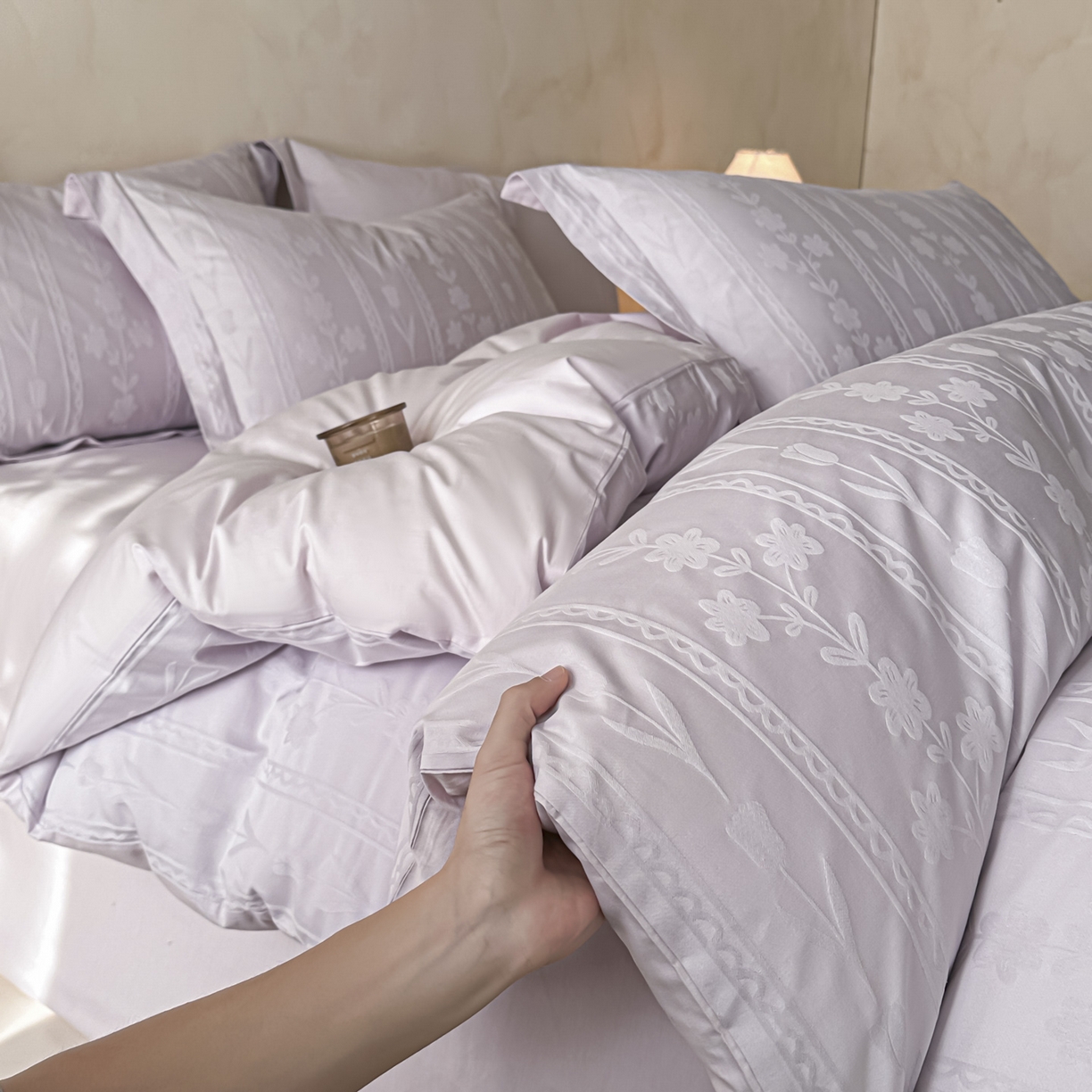 91家纺网 家纺一手货源 找家纺 禾时 2026新款春夏全棉长绒棉立体提花四件套-花屿 香芋紫