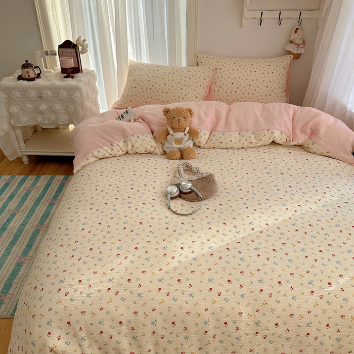 91家纺网 家纺一手货源 找家纺 瑞钰 2025新款甄选三层纱印花四件套 小花点点