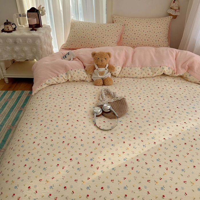 91家纺网 家纺一手货源 找家纺 瑞钰 2025新款甄选三层纱印花四件套 小花点点