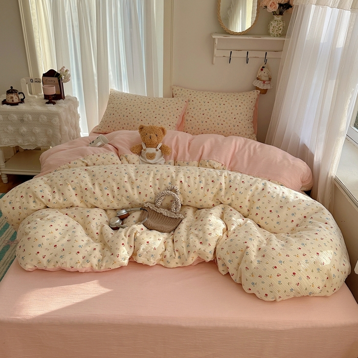 91家纺网 家纺一手货源 找家纺 瑞钰 2025新款甄选三层纱印花四件套 小花点点