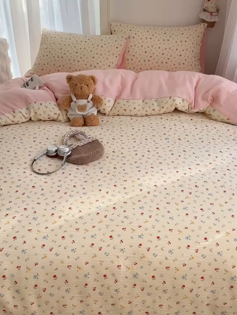 91家纺网 家纺一手货源 找家纺 瑞钰 2025新款甄选三层纱印花四件套 小花点点