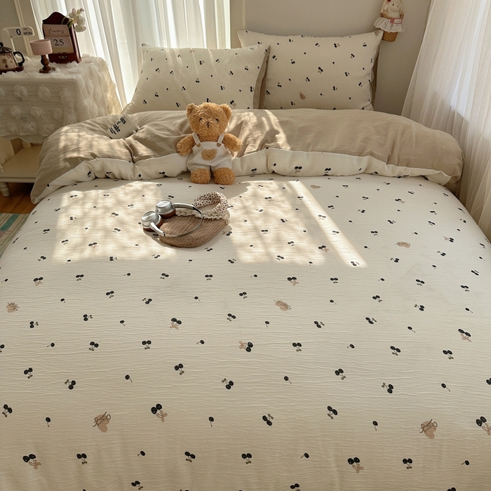 91家纺网 家纺一手货源 找家纺 瑞钰 2025新款甄选三层纱印花四件套 撄桃物语