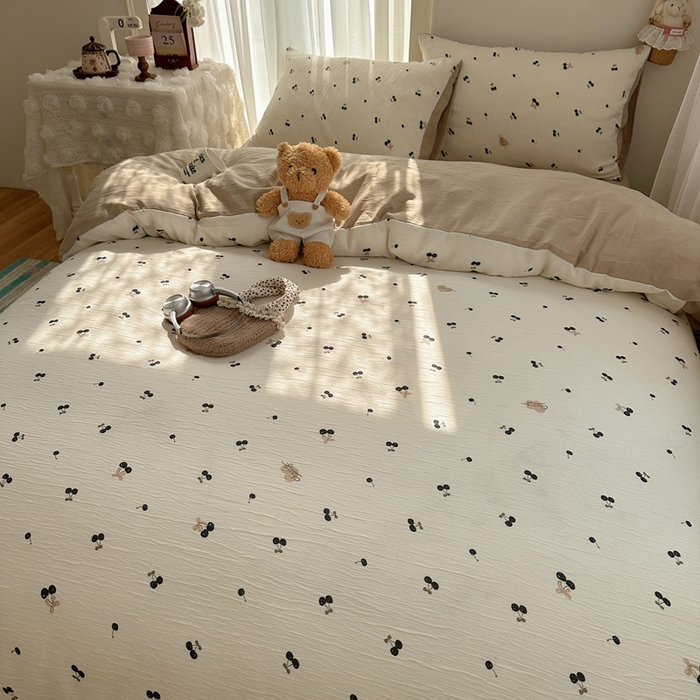 91家纺网 家纺一手货源 找家纺 瑞钰 2025新款甄选三层纱印花四件套 撄桃物语