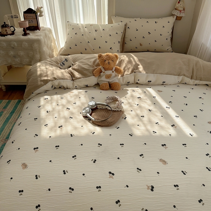 91家纺网 家纺一手货源 找家纺 瑞钰 2025新款甄选三层纱印花四件套 撄桃物语