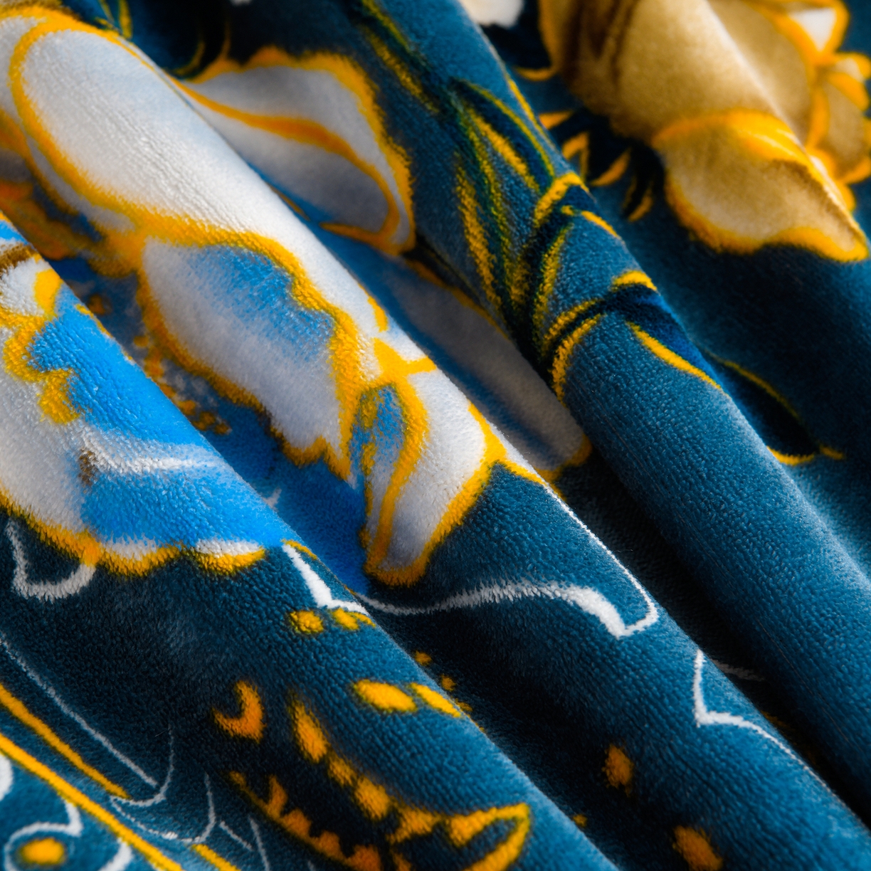 91家纺网 家纺一手货源 找家纺 缘莉娜家纺 2025高克重8斤牛奶绒四件套金貂绒法莱绒加厚保暖直播电商爆款 花样情怀