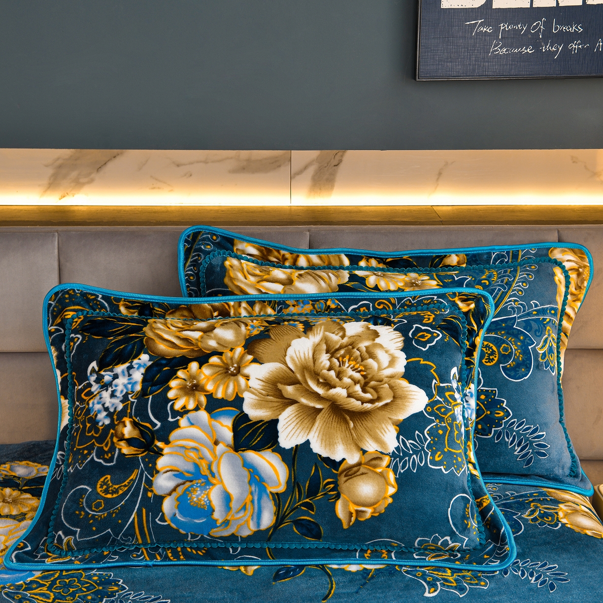 91家纺网 家纺一手货源 找家纺 缘莉娜家纺 2025高克重8斤牛奶绒四件套金貂绒法莱绒加厚保暖直播电商爆款 花样情怀