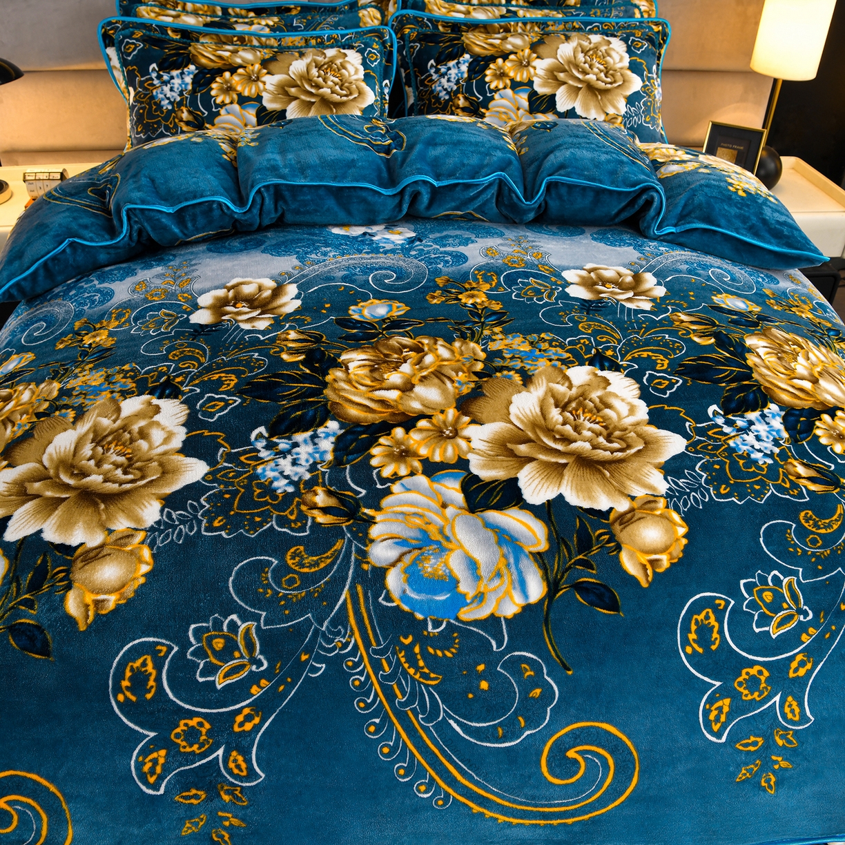 91家纺网 家纺一手货源 找家纺 缘莉娜家纺 2025高克重8斤牛奶绒四件套金貂绒法莱绒加厚保暖直播电商爆款 花样情怀