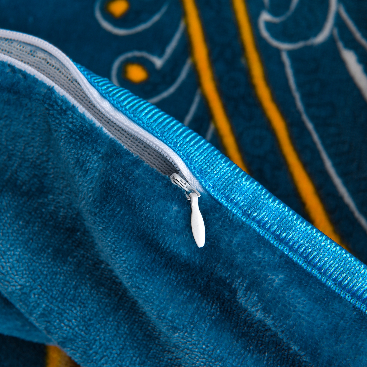 91家纺网 家纺一手货源 找家纺 缘莉娜家纺 2025高克重8斤牛奶绒四件套金貂绒法莱绒加厚保暖直播电商爆款 花样情怀