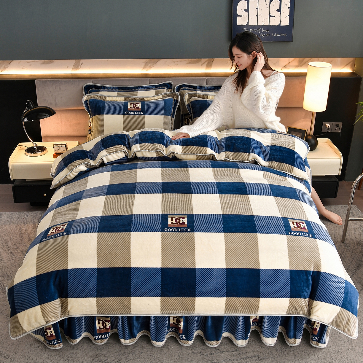 91家纺网 家纺一手货源 找家纺 缘莉娜家纺 2025高克重8斤牛奶绒四件套金貂绒法莱绒加厚保暖直播电商爆款 蓝大格