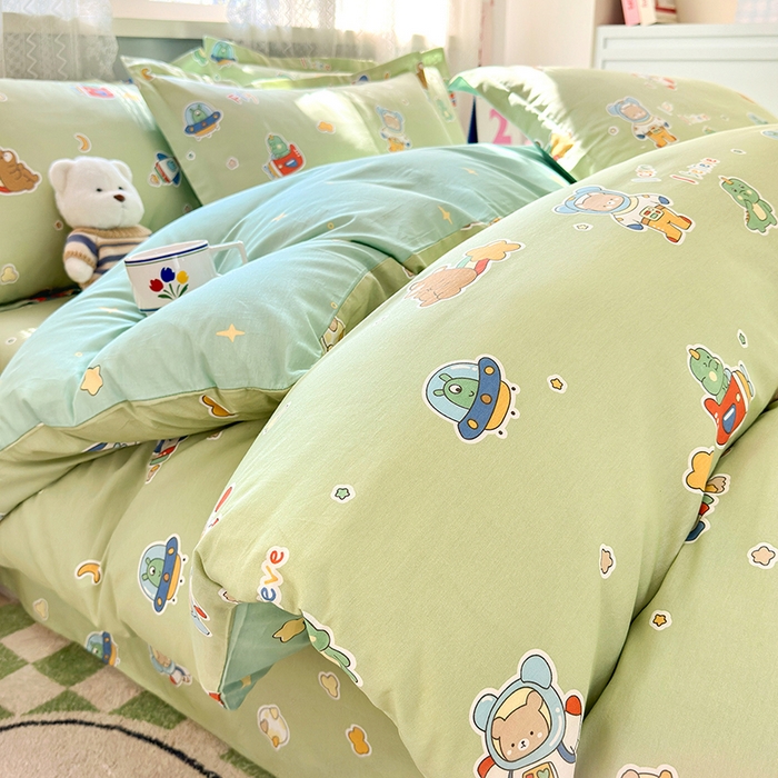 91家纺网 家纺一手货源 找家纺 拾物记 2026新款第一批12868A类全棉单品被套系列（预留7-9厘米的缩水尺寸，加厚金属双拉链头、暗线四面锁边，四角全棉绑带） 太空熊