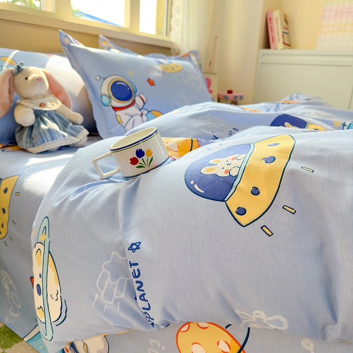 91家纺网 家纺一手货源 找家纺 拾物记 2026新款第一批12868A类全棉单品被套系列（预留7-9厘米的缩水尺寸，加厚金属双拉链头、暗线四面锁边，四角全棉绑带） 乘风宇宙