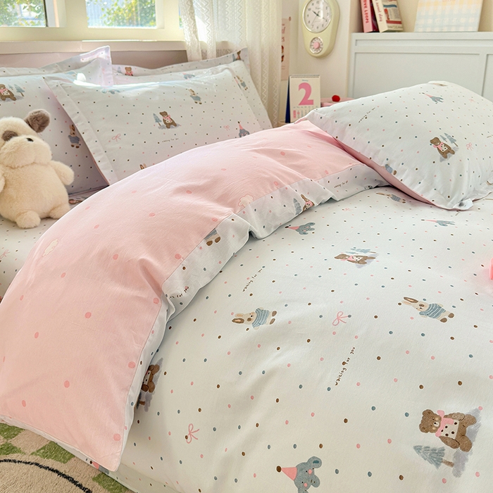 91家纺网 家纺一手货源 找家纺 拾物记 2026新款第一批12868A类全棉单品被套系列（预留7-9厘米的缩水尺寸，加厚金属双拉链头、暗线四面锁边，四角全棉绑带） 点点森林熊