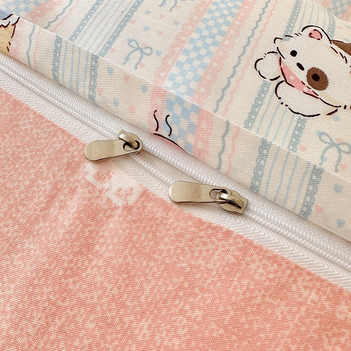 91家纺网 家纺一手货源 找家纺 拾物记 2026新款第一批12868A类全棉单品被套系列（预留7-9厘米的缩水尺寸，加厚金属双拉链头、暗线四面锁边，四角全棉绑带） 粉粉猫咪酱