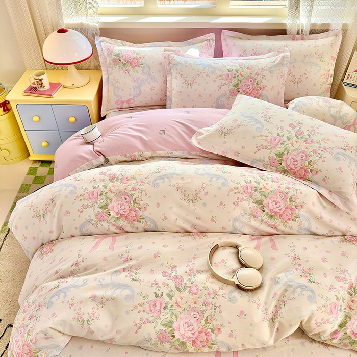 91家纺网 家纺一手货源 找家纺 拾物记 2026新款第一批12868A类全棉单品被套系列（预留7-9厘米的缩水尺寸，加厚金属双拉链头、暗线四面锁边，四角全棉绑带） 花漫歌