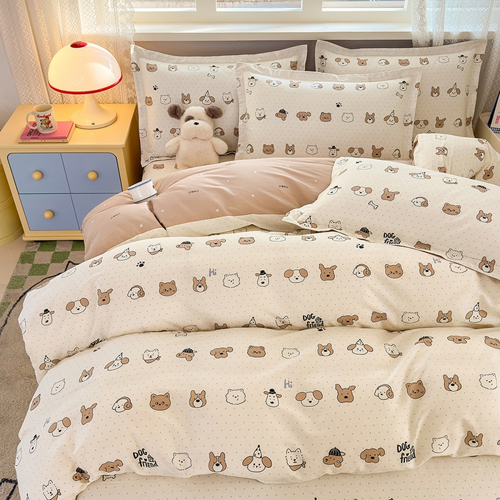 91家纺网 家纺一手货源 找家纺 拾物记 2026新款第一批12868A类新疆全棉单品被套系列（预留7-9厘米的缩水尺寸，加厚金属双拉链头、暗线四面锁边，四角全棉绑带） 简笔小汪