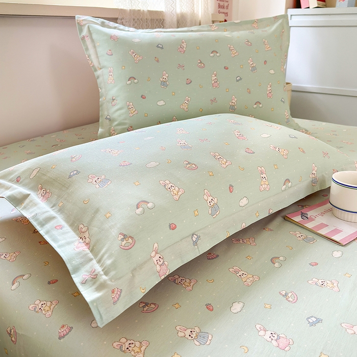 91家纺网 家纺一手货源 找家纺 拾物记 2026新款第一批12868A类全棉单品枕套系列 彩虹兔