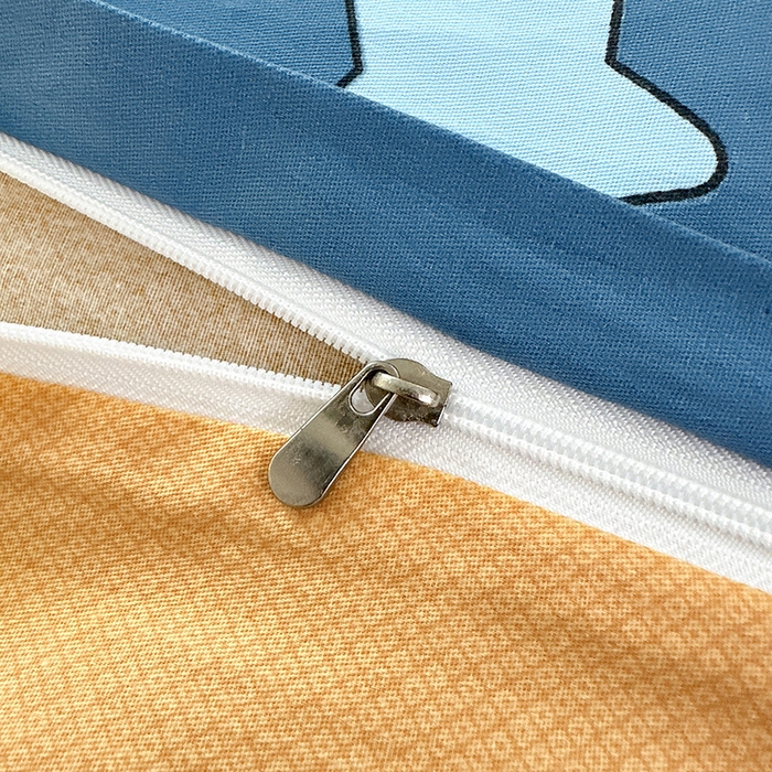 91家纺网 家纺一手货源 找家纺 拾物记 2026新款第一批12868A类新疆全棉单品被套系列（预留7-9厘米的缩水尺寸，加厚金属双拉链头、暗线四面锁边，四角全棉绑带） 快乐宇航员