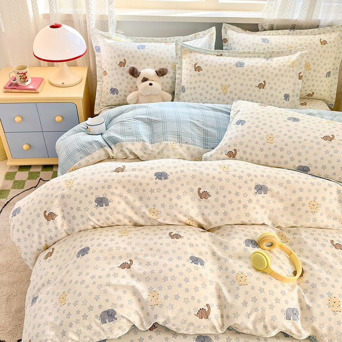 91家纺网 家纺一手货源 找家纺 拾物记 2026新款第一批12868A类新疆全棉单品被套系列（预留7-9厘米的缩水尺寸，加厚金属双拉链头、暗线四面锁边，四角全棉绑带） 蓝星动物园