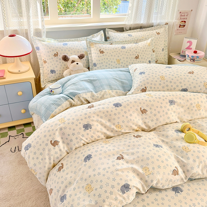 91家纺网 家纺一手货源 找家纺 拾物记 2026新款第一批12868A类新疆全棉单品被套系列（预留7-9厘米的缩水尺寸，加厚金属双拉链头、暗线四面锁边，四角全棉绑带） 蓝星动物园