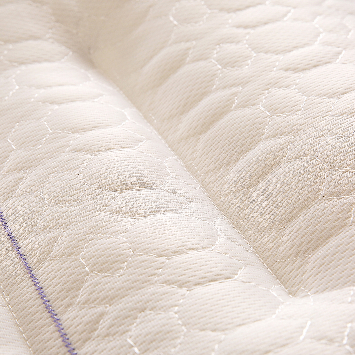 91家纺网 家纺一手货源 找家纺 永乐枕芯 2025新款零压深睡乳胶枕头枕芯 零压深睡乳胶枕中枕