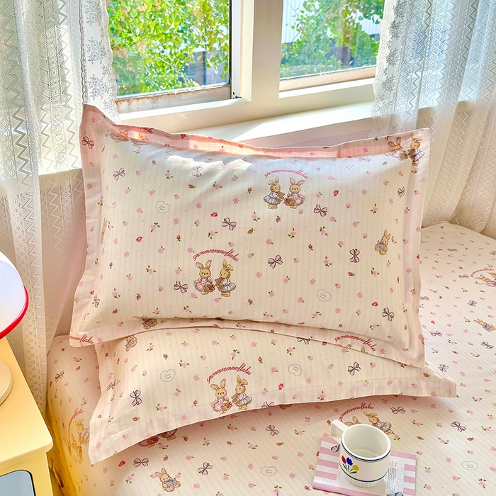 91家纺网 家纺一手货源 找家纺 拾物记 2026新款第一批12868A类全棉单品枕套系列 甜蜜纪念日