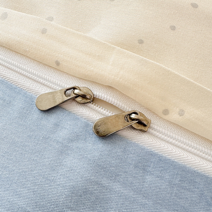 91家纺网 家纺一手货源 找家纺 拾物记 2026新款第一批12868A类全棉单品被套系列（预留7-9厘米的缩水尺寸，加厚金属双拉链头、暗线四面锁边，四角全棉绑带） 星际仔仔