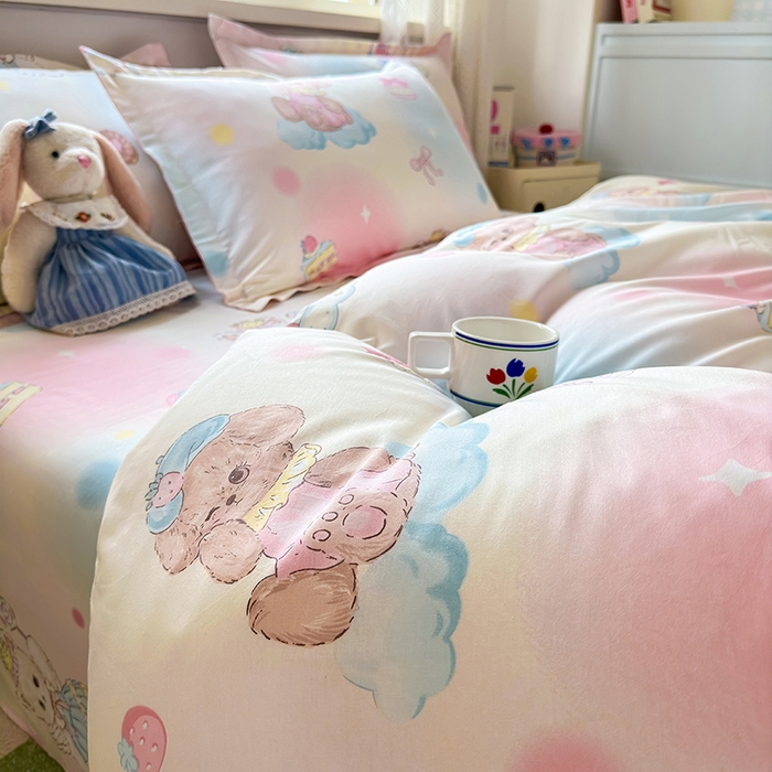 91家纺网 家纺一手货源 找家纺 拾物记 2026新款第一批12868A类新疆全棉单品被套系列（预留7-9厘米的缩水尺寸，加厚金属双拉链头、暗线四面锁边，四角全棉绑带） 云间甜梦