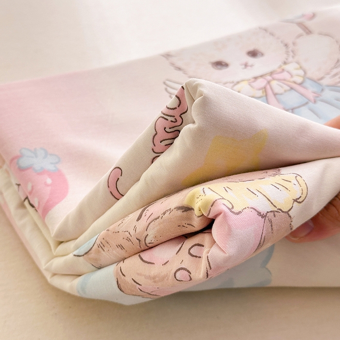 91家纺网 家纺一手货源 找家纺 拾物记 2026新款第一批12868A类新疆全棉单品被套系列（预留7-9厘米的缩水尺寸，加厚金属双拉链头、暗线四面锁边，四角全棉绑带） 云间甜梦