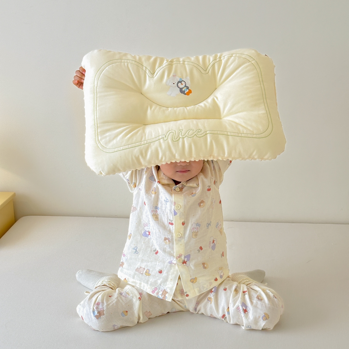 91家纺网 家纺一手货源 找家纺 北鸣有鱼枕芯馆 2025新款苹果狗系列100S全棉豆豆枕枕头枕芯 全棉小伙伴黄色-30x50cm