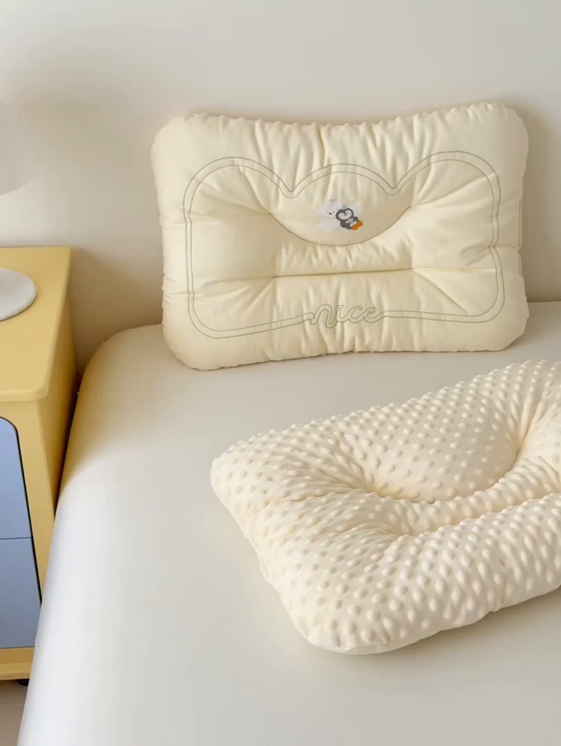 91家纺网 家纺一手货源 找家纺 北鸣有鱼枕芯馆 2025新款苹果狗系列100S全棉豆豆枕枕头枕芯 全棉小伙伴黄色-30x50cm