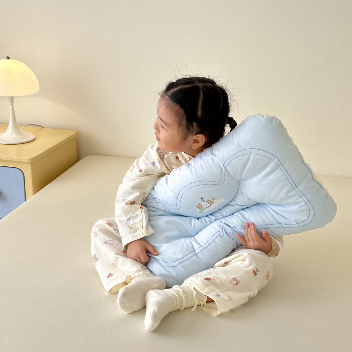 91家纺网 家纺一手货源 找家纺 北鸣有鱼枕芯馆 2025新款苹果狗系列100S全棉豆豆枕枕头枕芯 全棉苹果狗蓝色-40x60cm