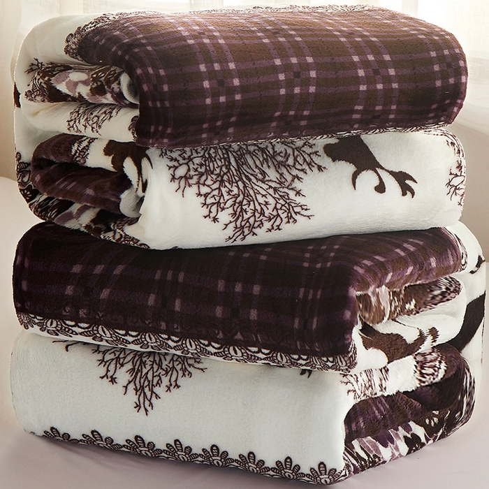 益利多 2026新款160克法莱绒毛毯水晶绒外贸跨境盖毯珊瑚绒可单个压缩 麋鹿森林