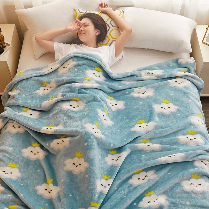 91家纺网 家纺一手货源 找家纺 益利多 2026新款160克法莱绒毛毯水晶绒外贸跨境盖毯珊瑚绒可单个压缩 柔软的云