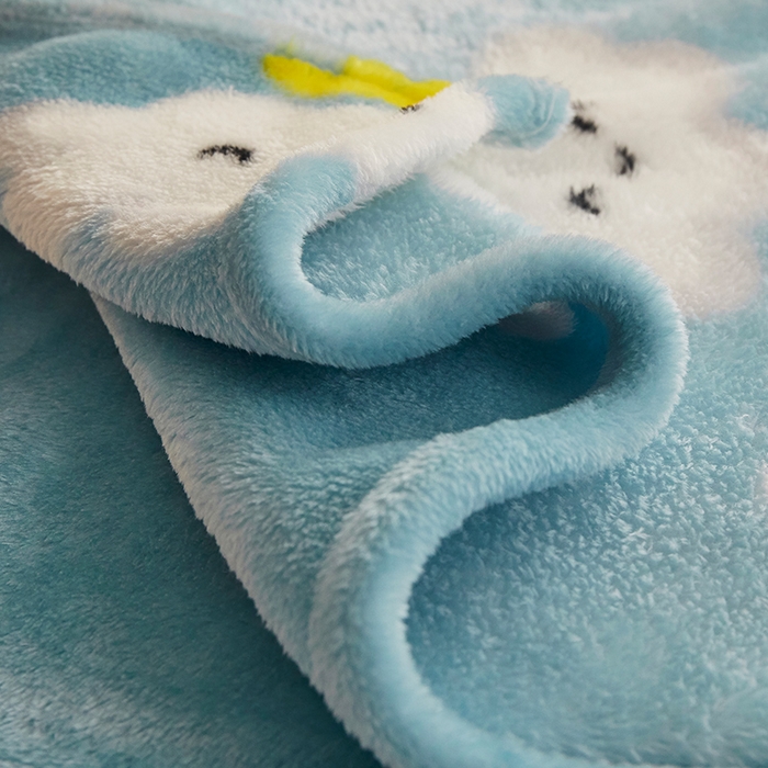 91家纺网 家纺一手货源 找家纺 益利多 2026新款160克法莱绒毛毯水晶绒外贸跨境盖毯珊瑚绒可单个压缩 柔软的云