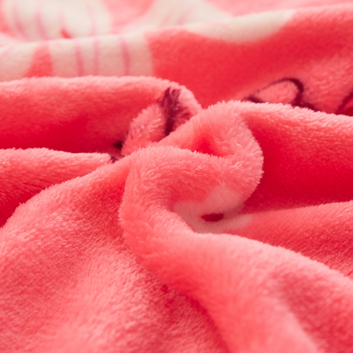 91家纺网 家纺一手货源 找家纺 益利多 2026新款160克法莱绒毛毯水晶绒外贸跨境盖毯珊瑚绒可单个压缩 绽放