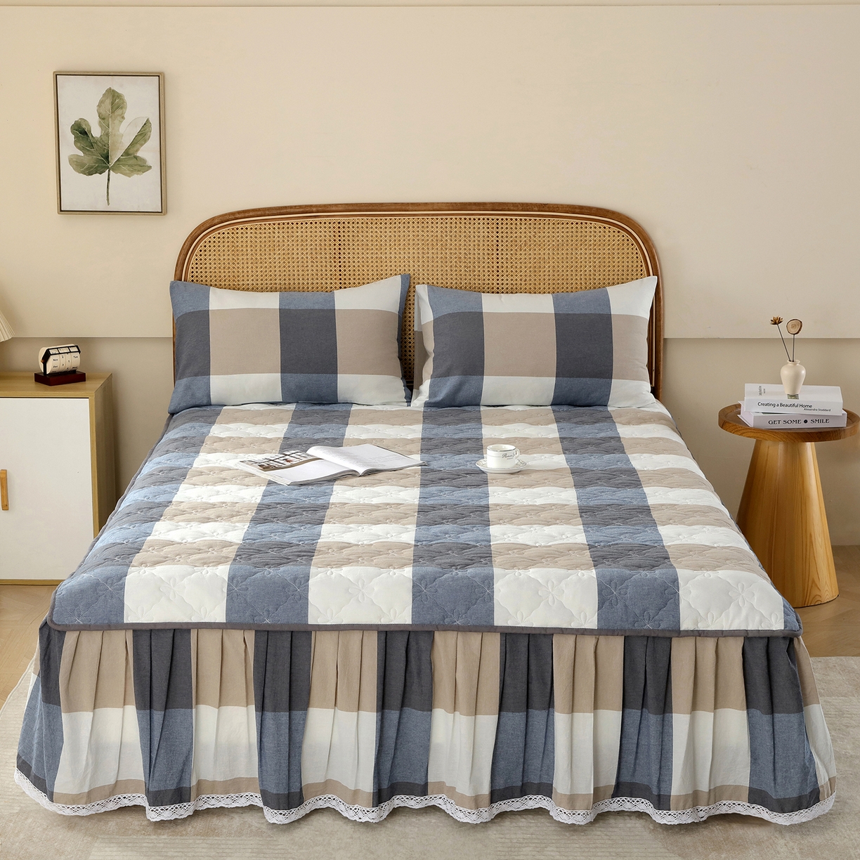 91家纺网 家纺一手货源 找家纺 益利多 2026新款全棉色织水洗棉夹棉绗缝床裙纯棉日式良品格子 蓝大格