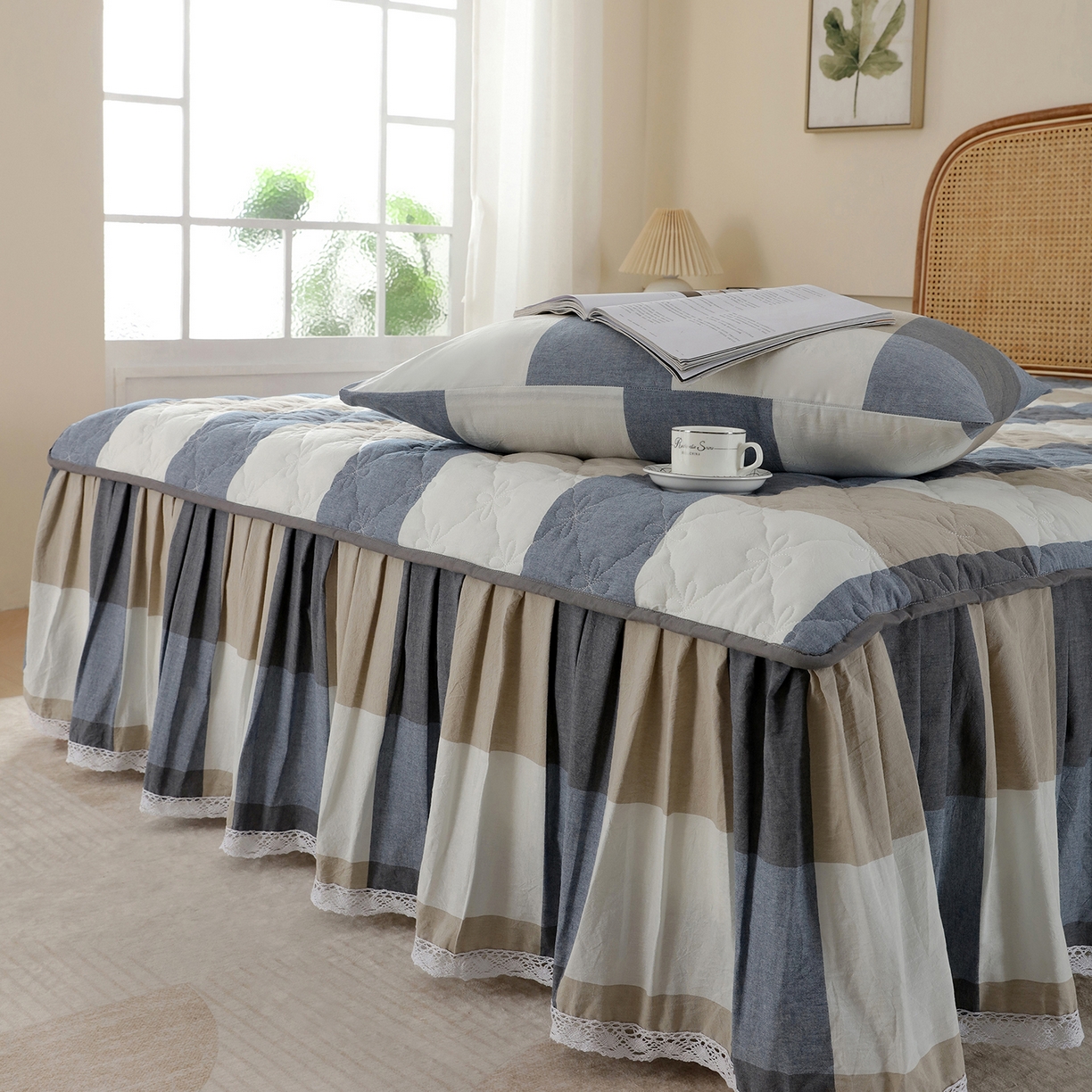 91家纺网 家纺一手货源 找家纺 益利多 2026新款全棉色织水洗棉夹棉绗缝床裙纯棉日式良品格子 蓝大格