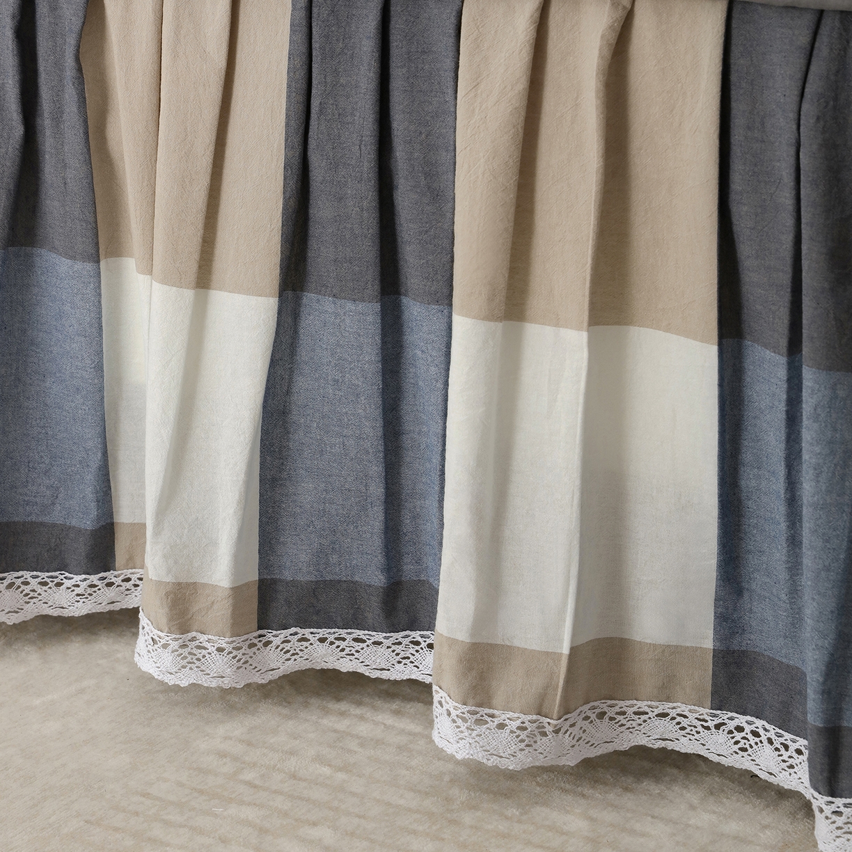 91家纺网 家纺一手货源 找家纺 益利多 2026新款全棉色织水洗棉夹棉绗缝床裙纯棉日式良品格子 蓝大格