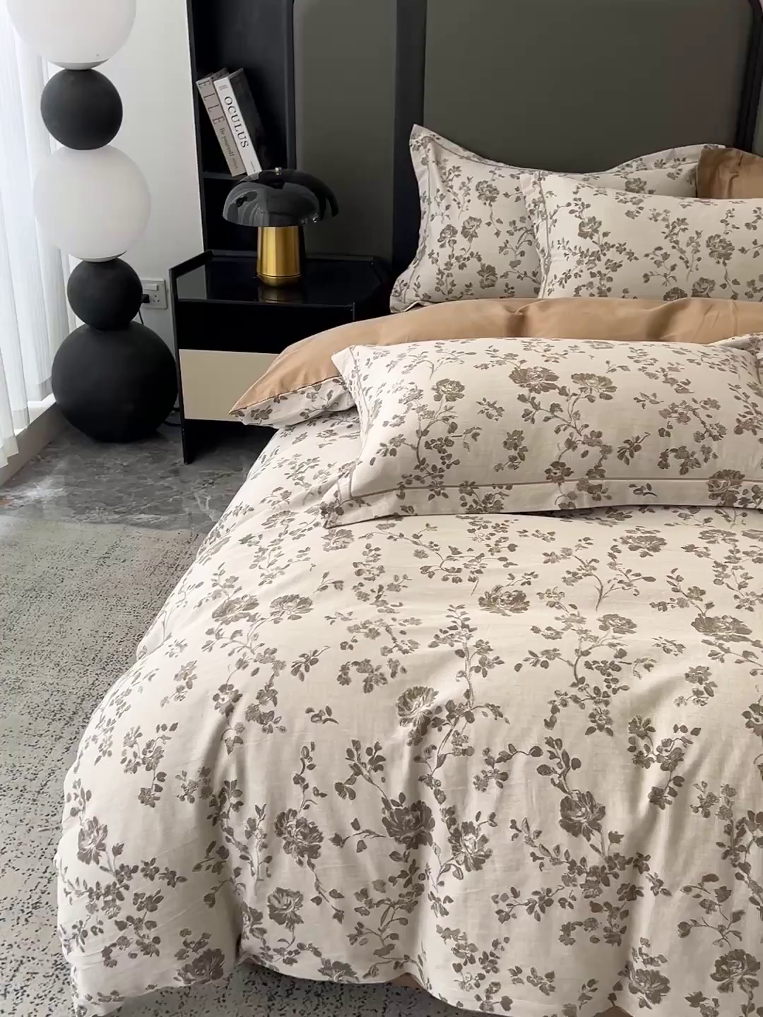 91家纺网 家纺一手货源 找家纺 锦彩家居 2025新款A类60支全棉色织提花四件套-复古风系列 屋顶花园-卡其