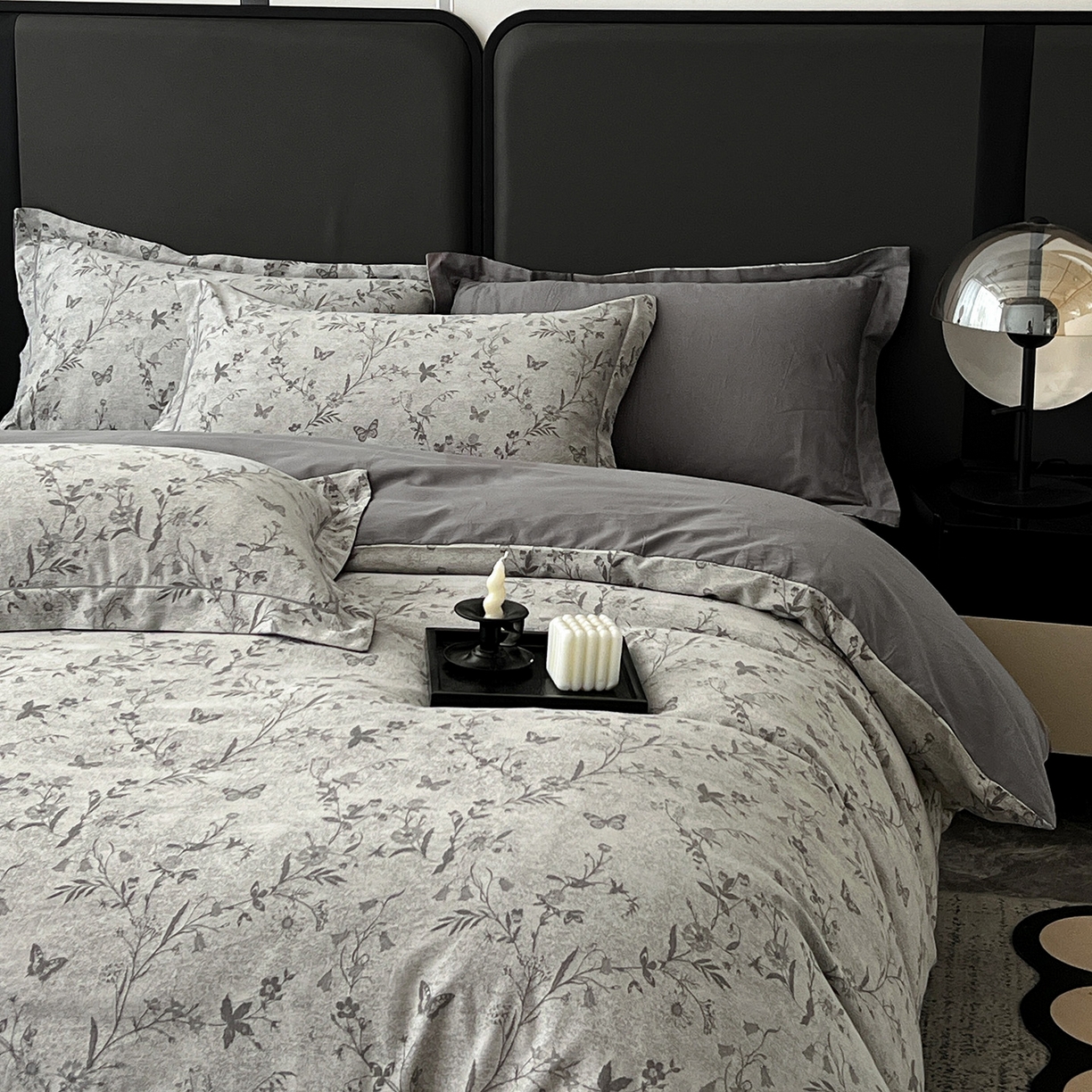 91家纺网 家纺一手货源 找家纺 锦彩家居 2025新款A类60支全棉色织提花四件套-复古风系列 蝴蝶花影-灰