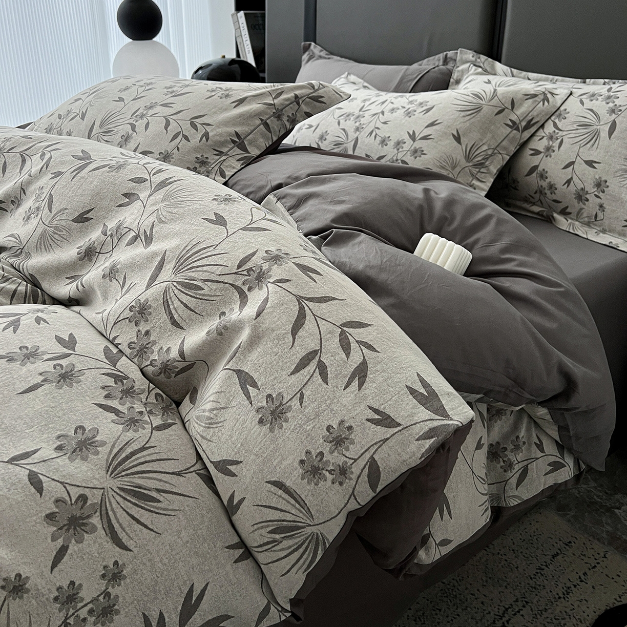 91家纺网 家纺一手货源 找家纺 锦彩家居 2025新款A类60支全棉色织提花四件套-复古风系列 暮光蒲英-灰