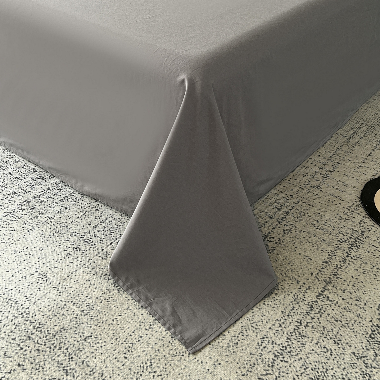 91家纺网 家纺一手货源 找家纺 锦彩家居 2025新款A类60支全棉色织提花四件套-复古风系列 暮光蒲英-灰